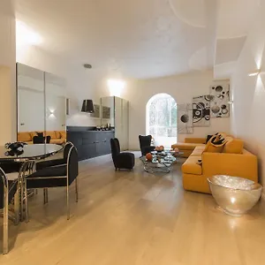 Bnbutler - Broletto 39 - A Few Steps To The Duomo And La Scala Apartment